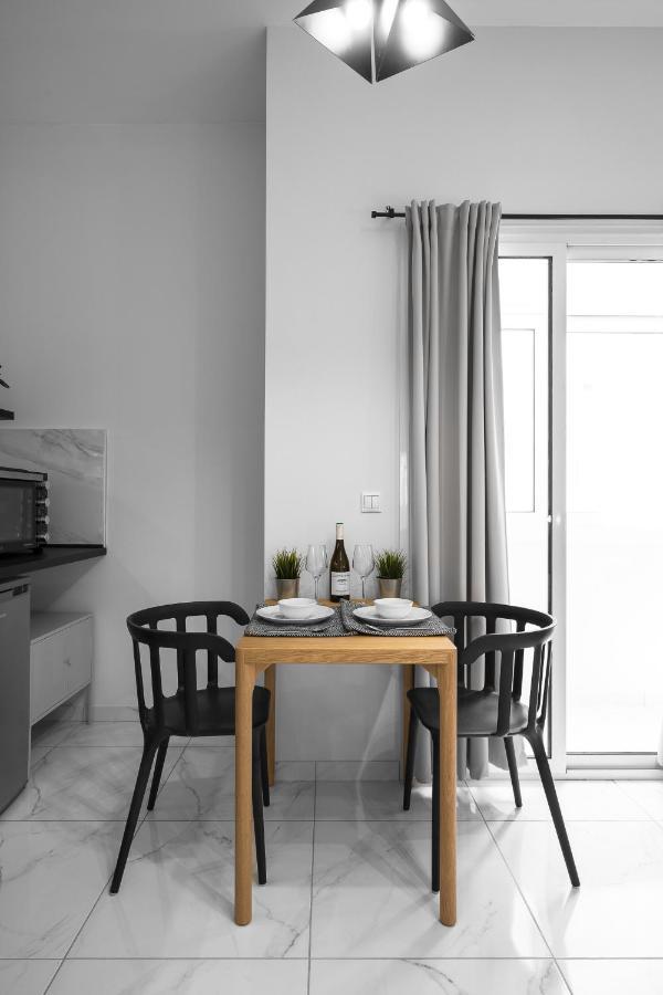 Breez Apartments, The Luxury Suites テッサロニキ エクステリア 写真