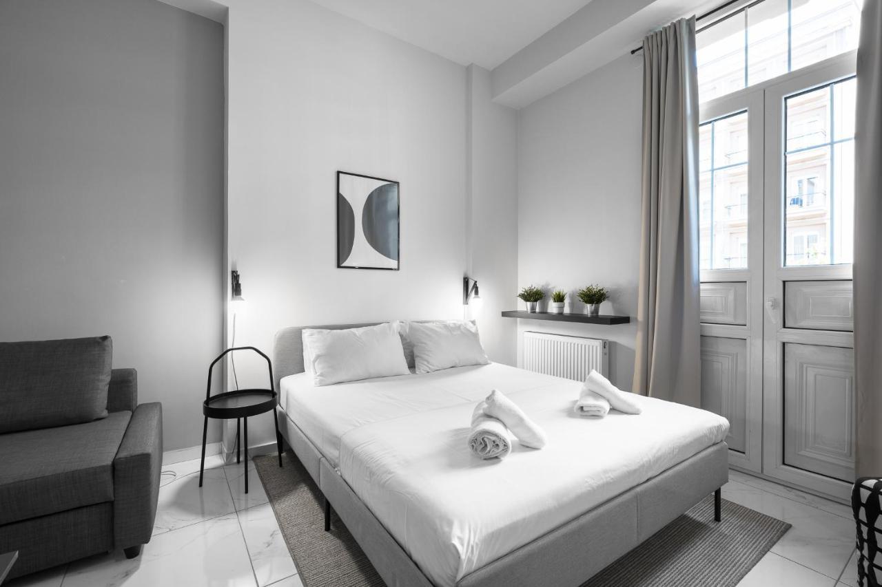 Breez Apartments, The Luxury Suites テッサロニキ エクステリア 写真