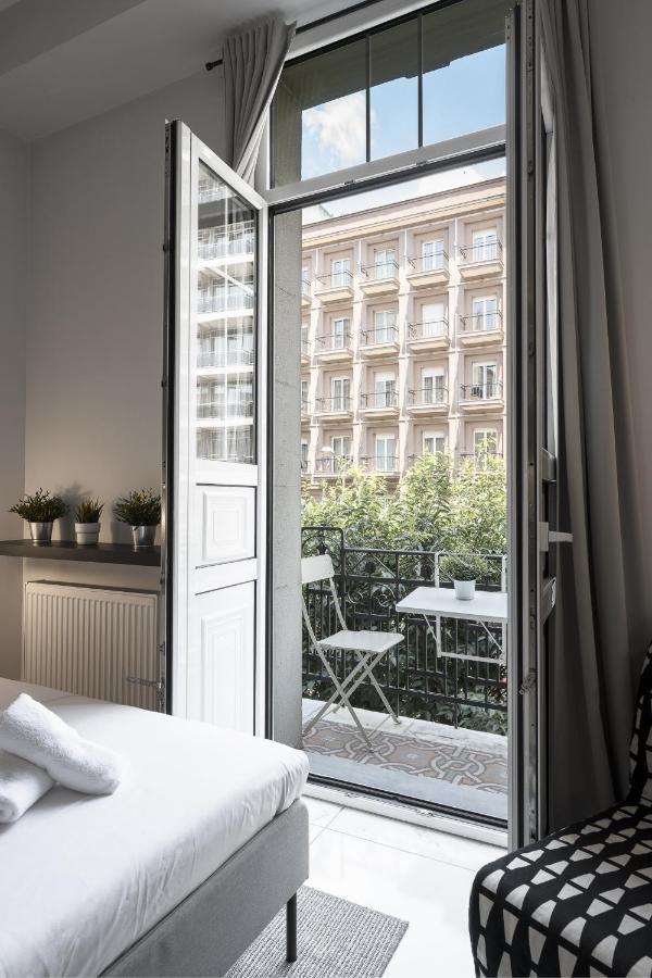Breez Apartments, The Luxury Suites テッサロニキ エクステリア 写真